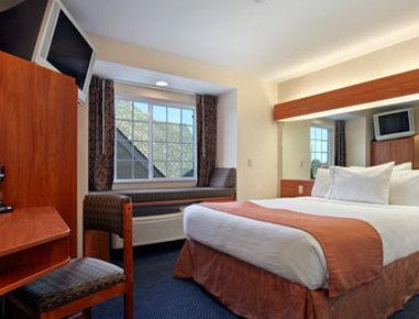Microtel & By Wyndham Of 2*